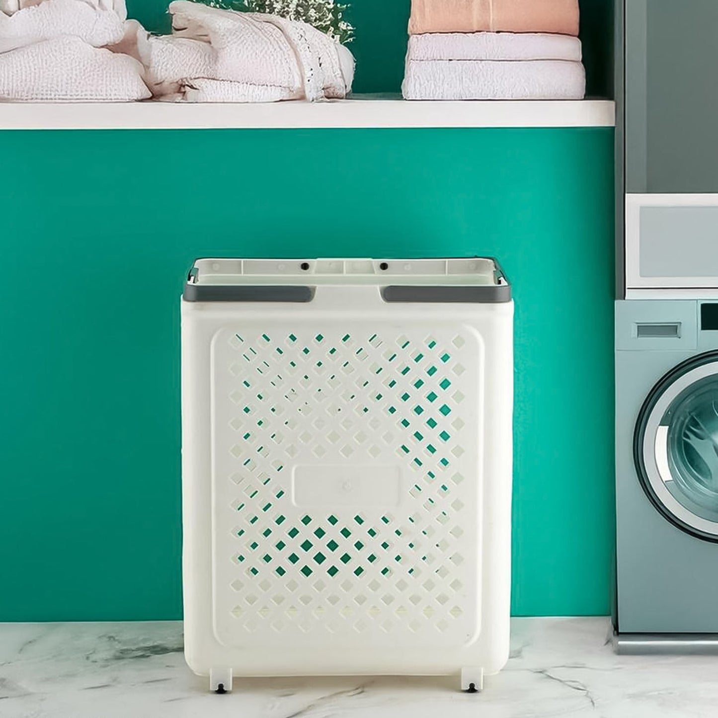 Foldable dirty clothes basket with effective ventilation holes